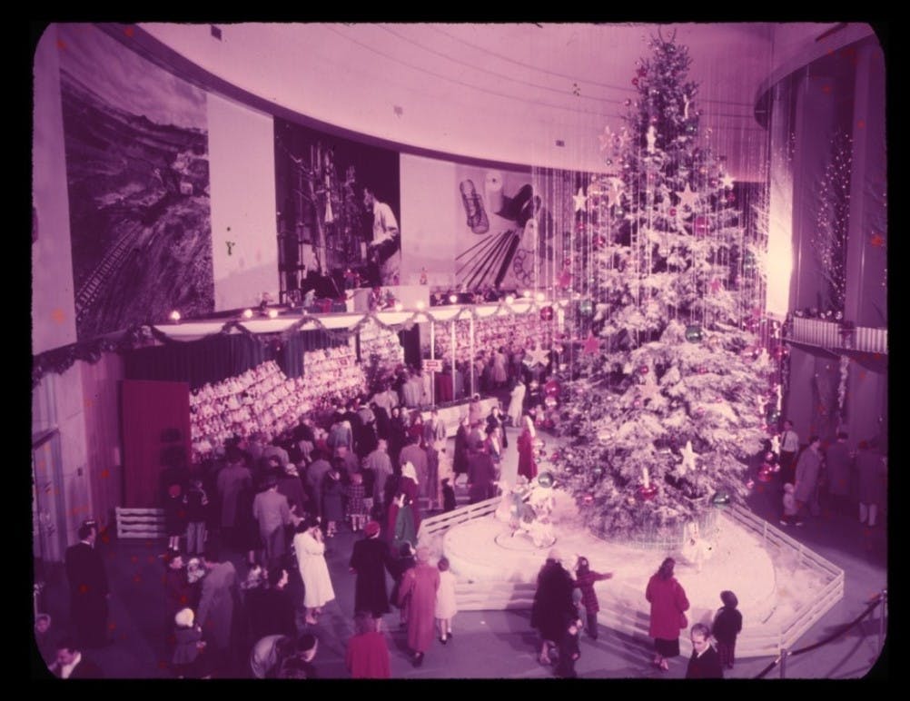 Ford Rotunda - 1955 Christmas Fantasy - Christmas tree