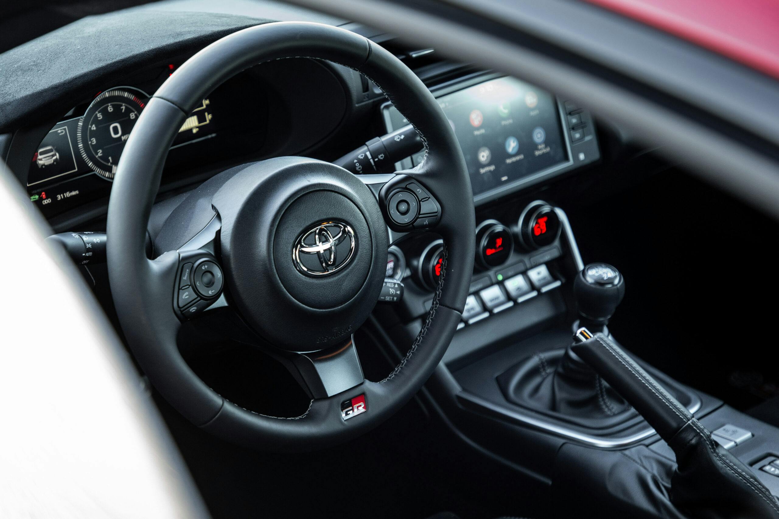 2022 Toyota 86 interior steering wheel