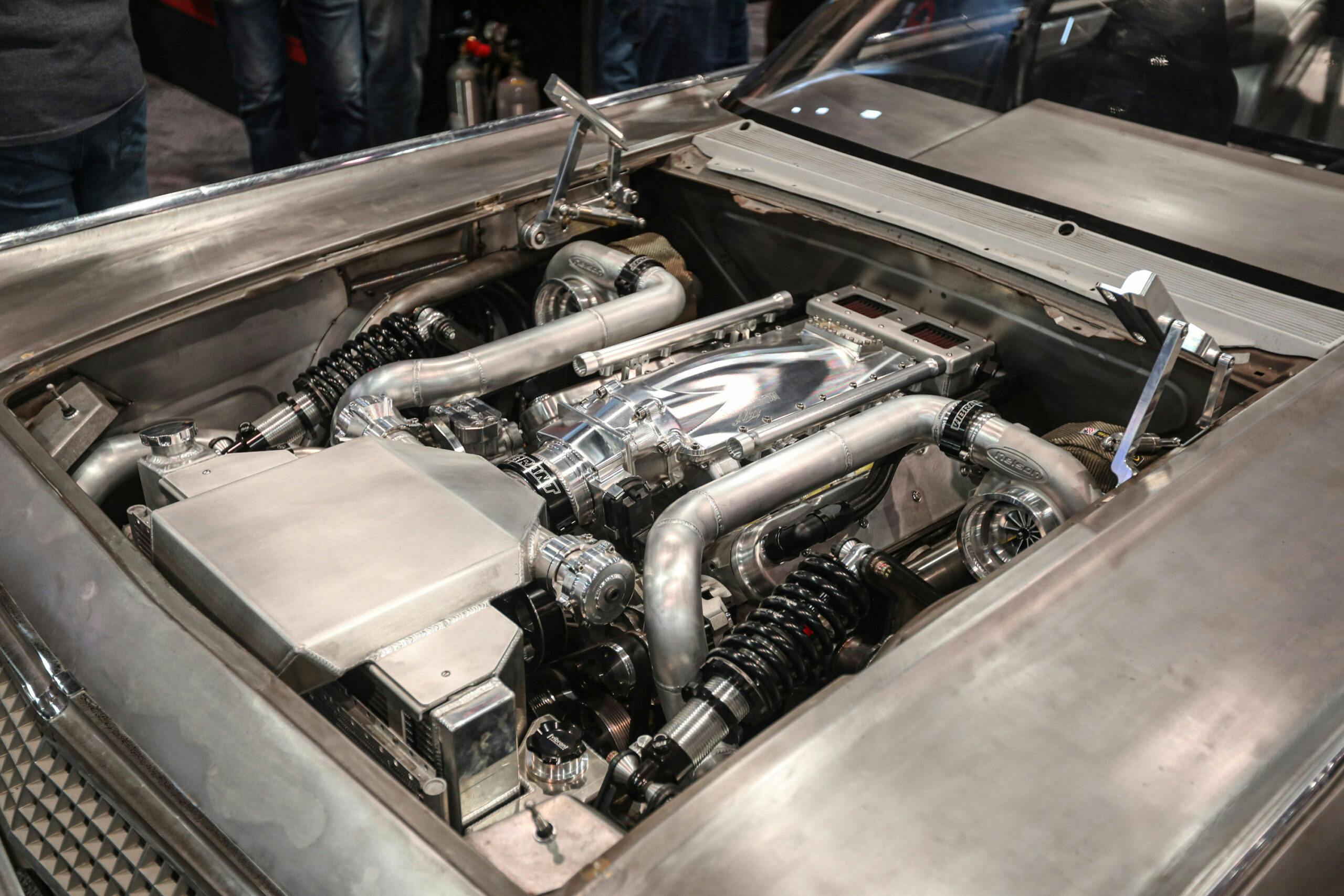 Lincoln Continental SEMA 2022 engine