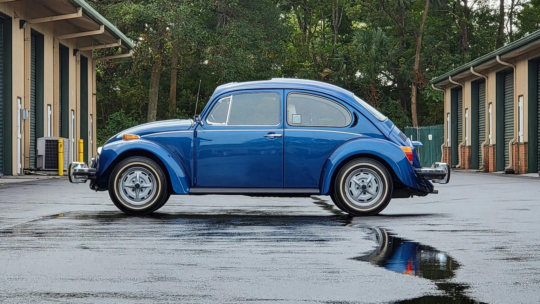 1977 Volkswagen Beetle side profile