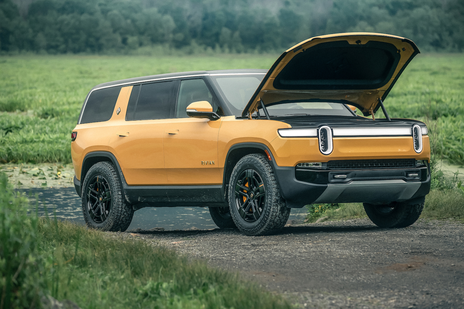 2022 Rivian R1S First Look Review: Heavy Hitter - Hagerty Media