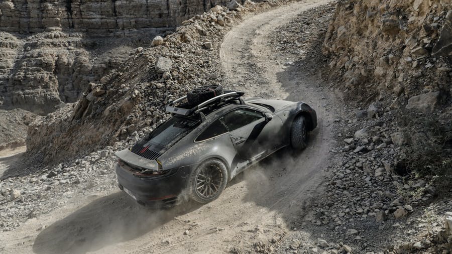 Porsche 911 Dakar gravel