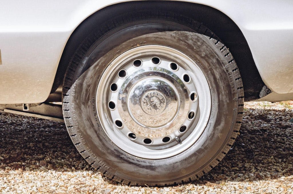 Alfa Romeo 1750 Spider wheel tire closeup