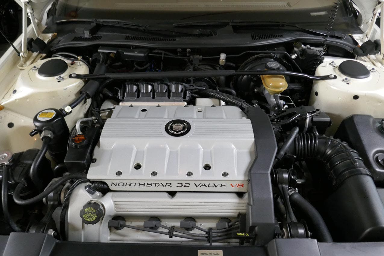 1993 Cadillac Allante engine
