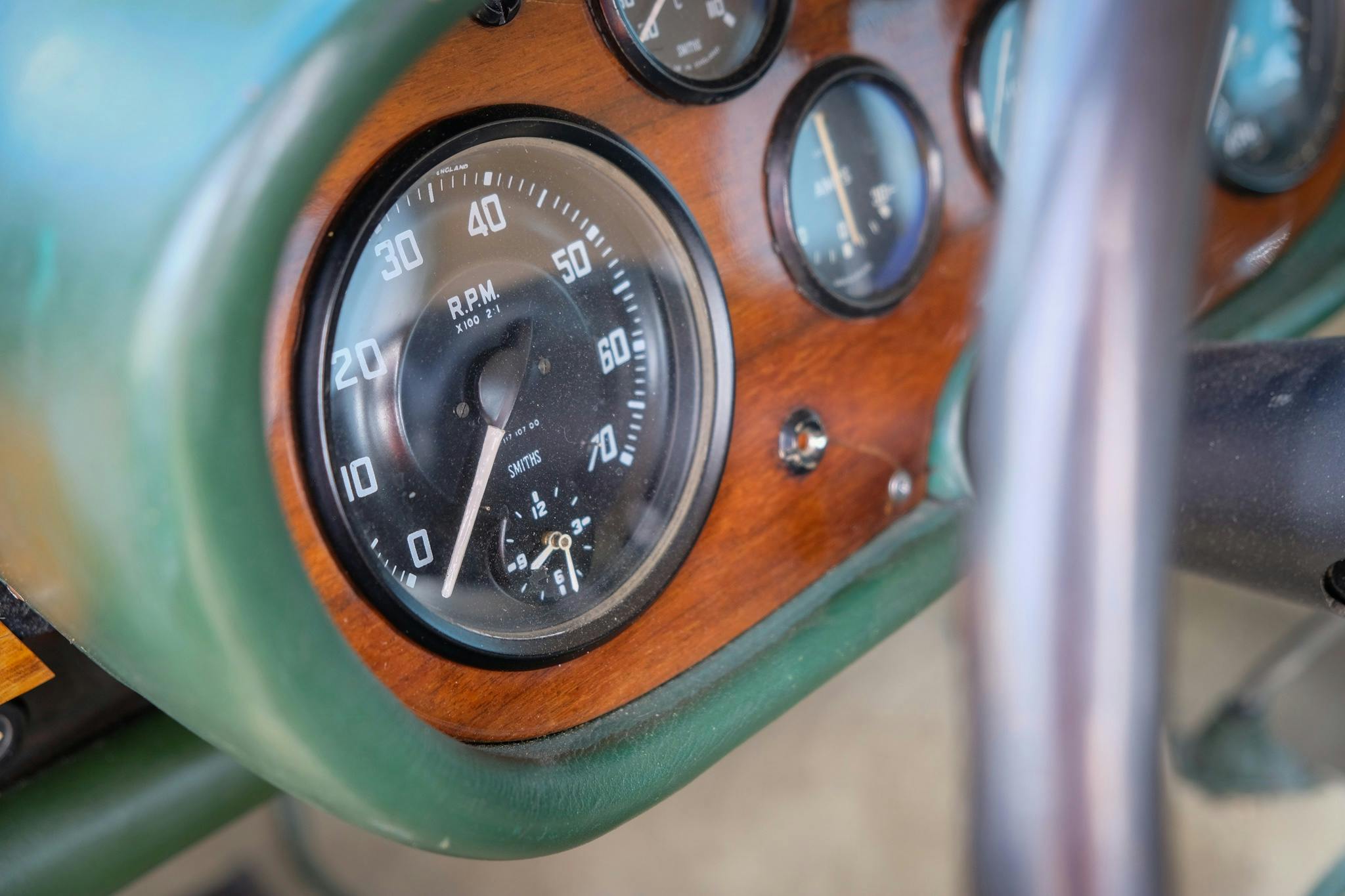 Bristol 404 RPM dash gauge