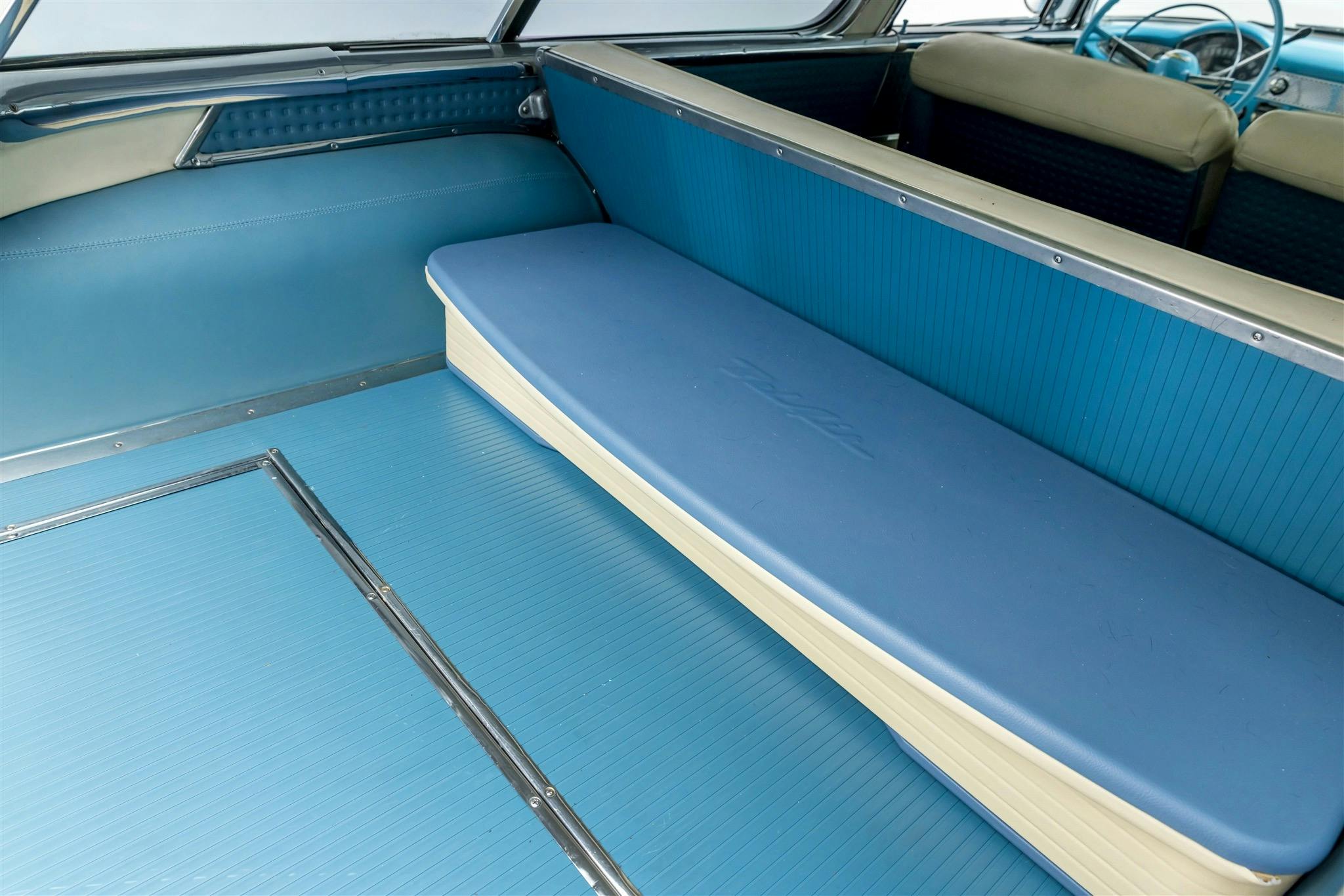 Bruce Willis 1955 Chevrolet Bel Air Nomad interior rear cabin room