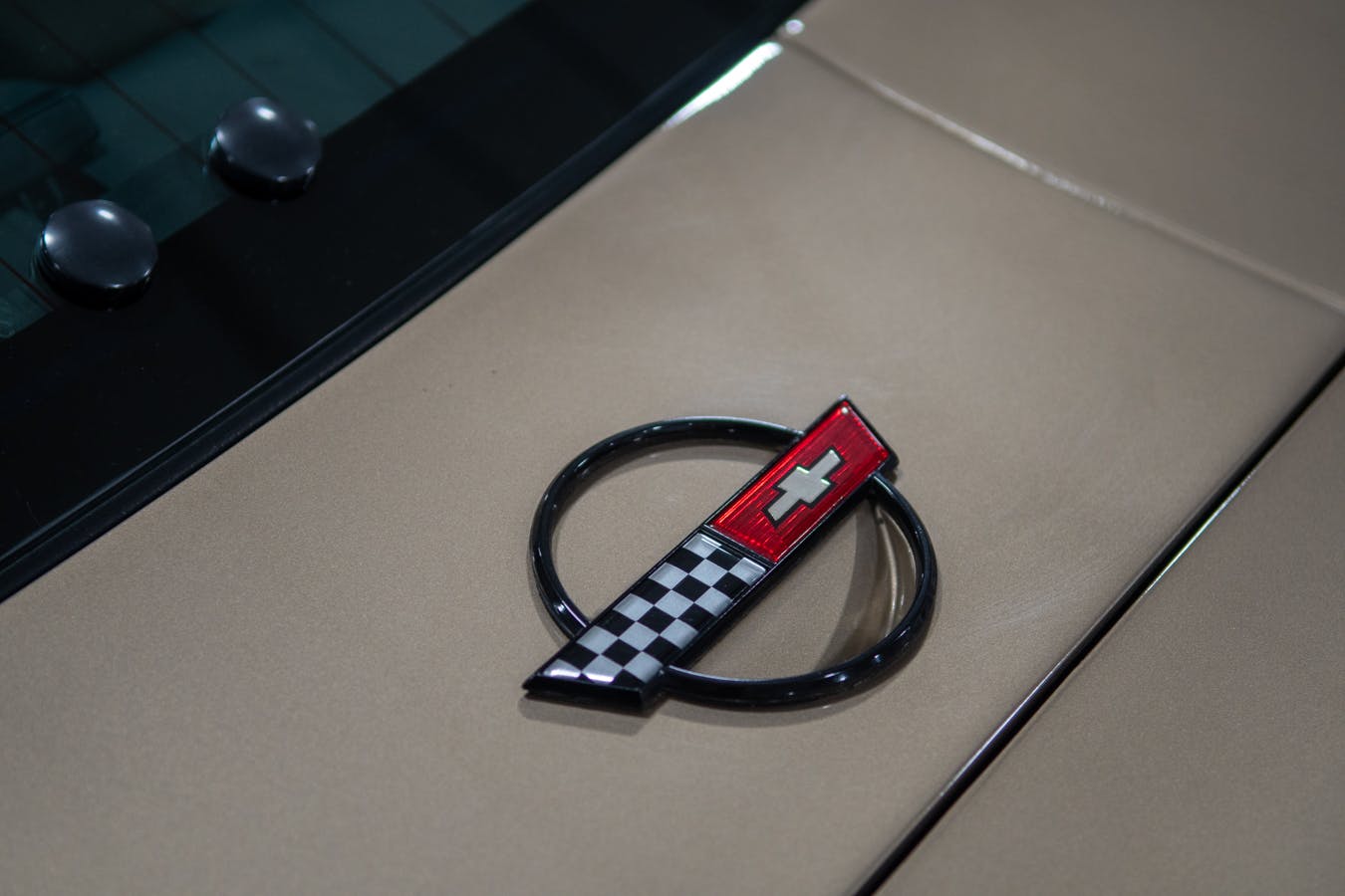 C4 Corvette hood emblem