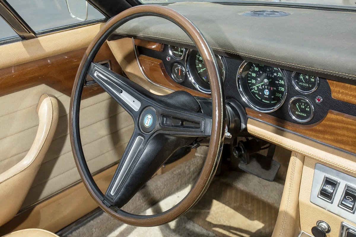 1973 De Tomaso Deauville steering wheel