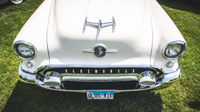2019 Concours of America, 1955 Oldmobile Ninety-Eight Starfire, owned by Dr. William Guinta