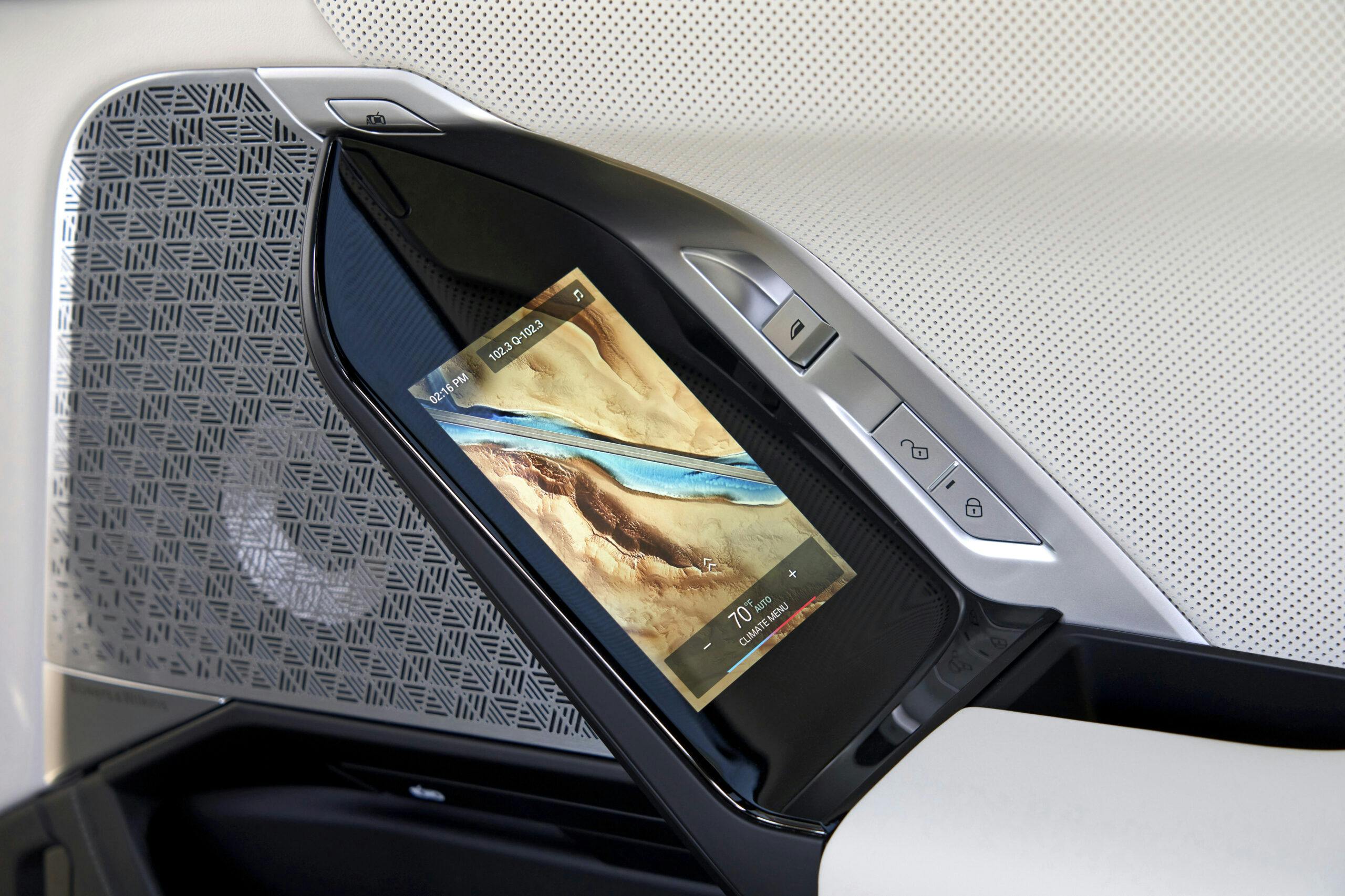 2023 BMW i7 xDrive Frozen Deep Grey interior arm rest panel