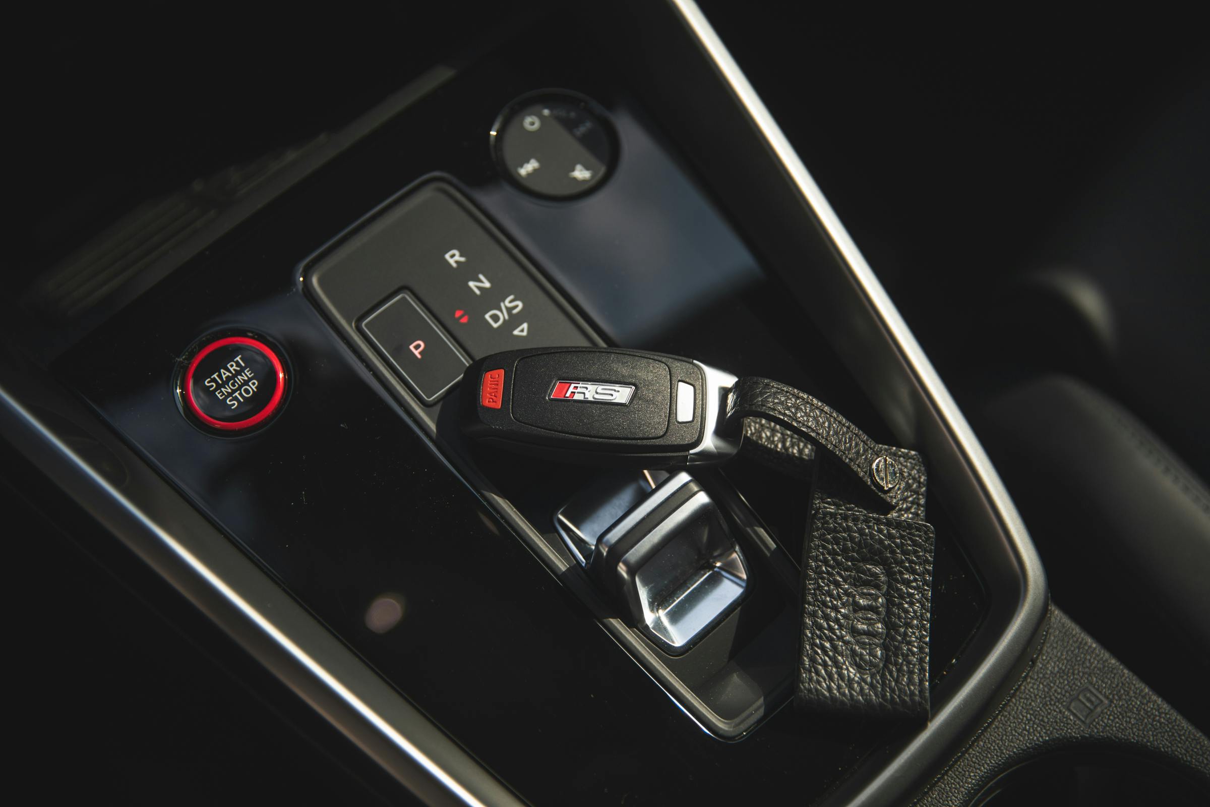 2022 Audi RS 3 interior center console keys