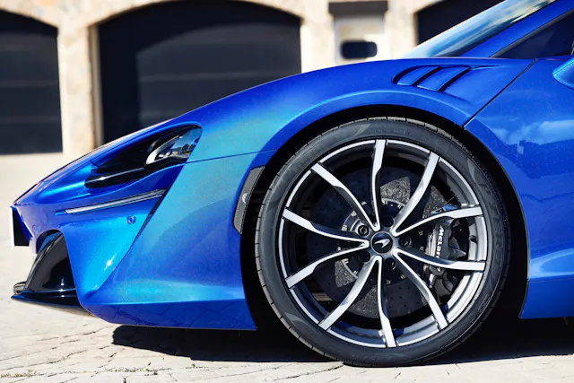 Mclaren Artura – photo 3