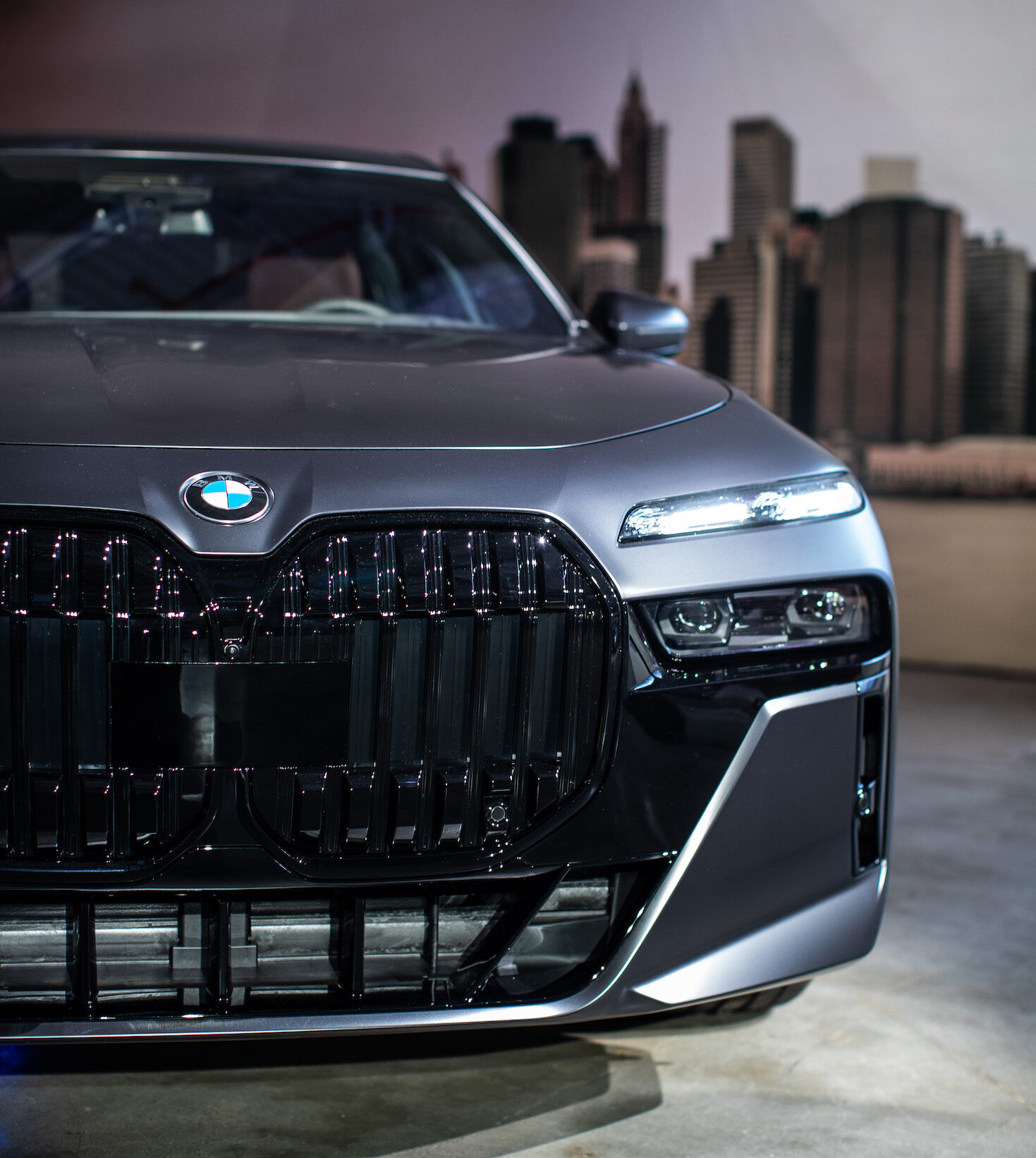 2023 BMW 760i xDrive and i7 xDrive60 Review: Dual dreamboats - Hagerty ...