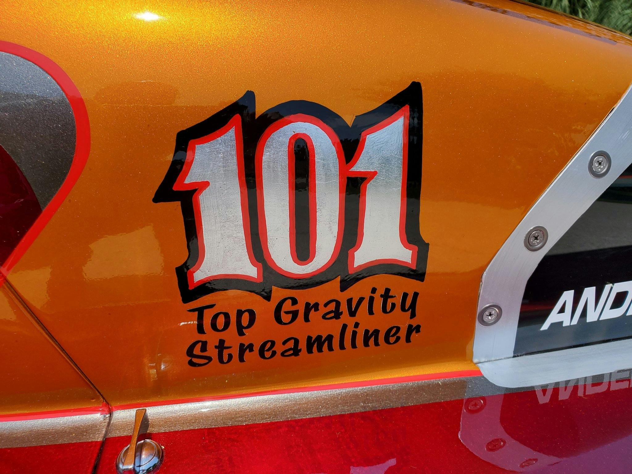 Bodrodz Xtreme Gravity streamliner race car paintwork