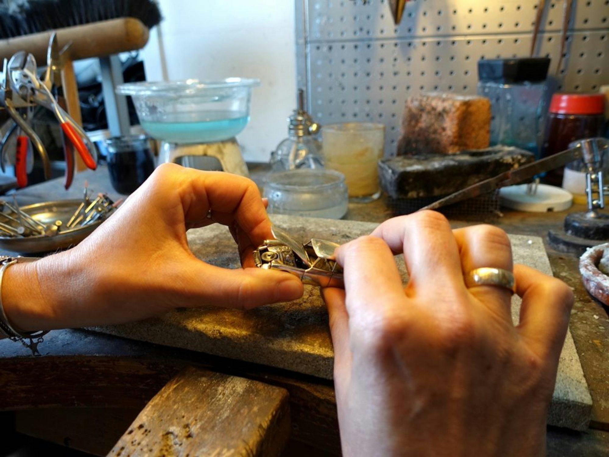 Car Jewelry Artist Wendy Roelofs metal craft hands