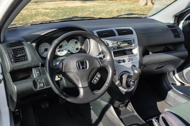 2002 Honda Civic Si Hatchback interior driver cockpit