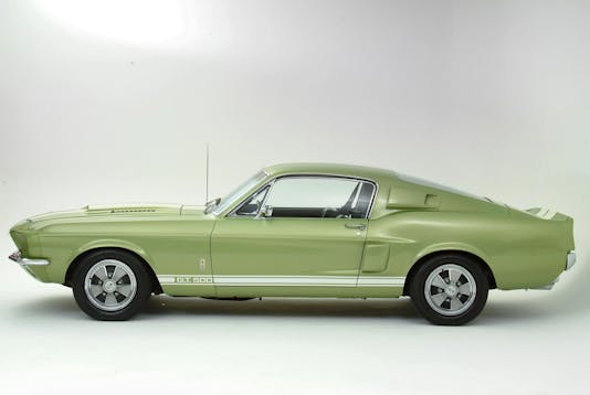 Shelby GT500 side view