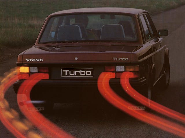 Volvo 240 Turbo rear light blur effect rear