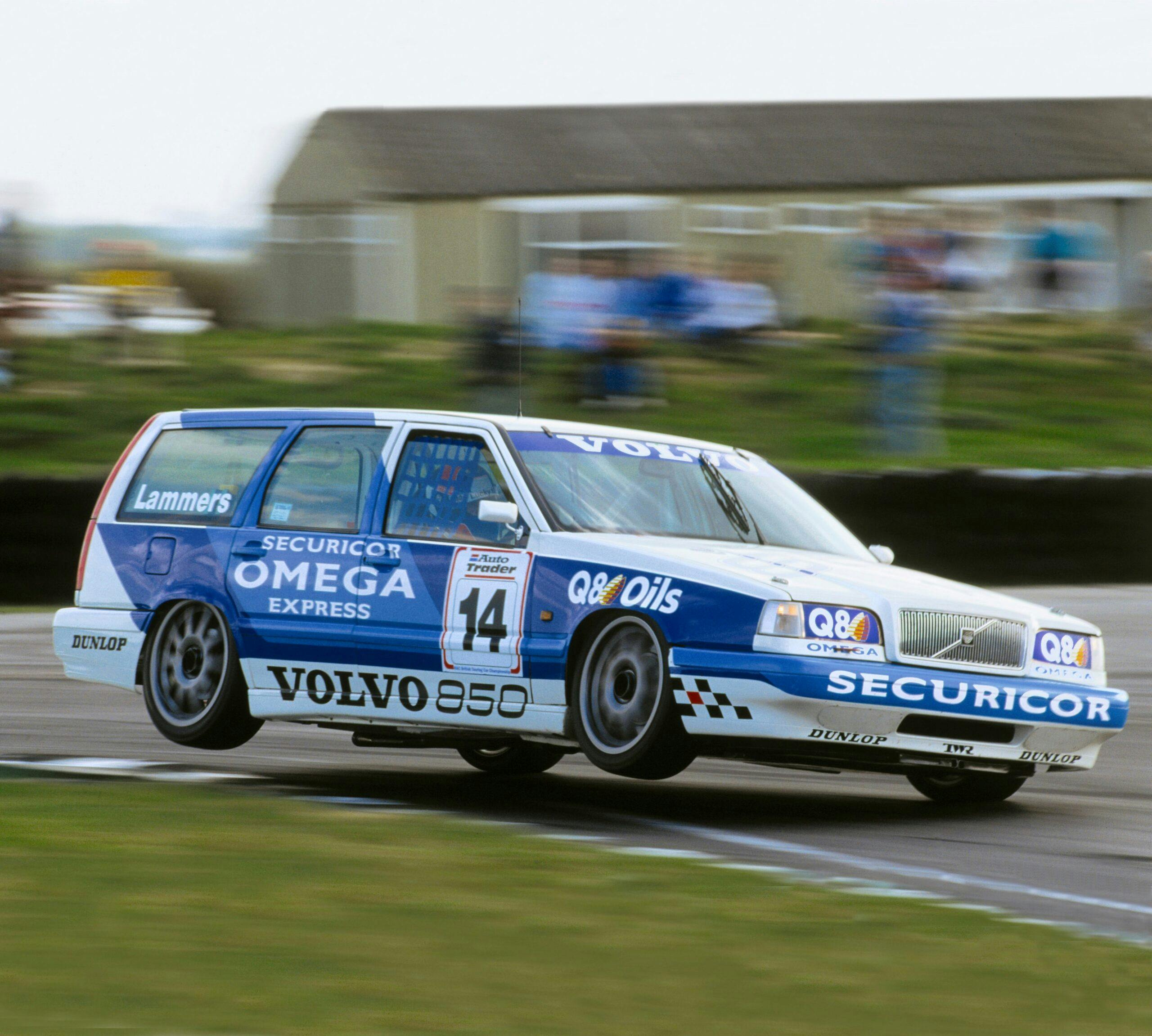 Volvo 850 wagon estate British Touring Car Championship BTCC race car 1995