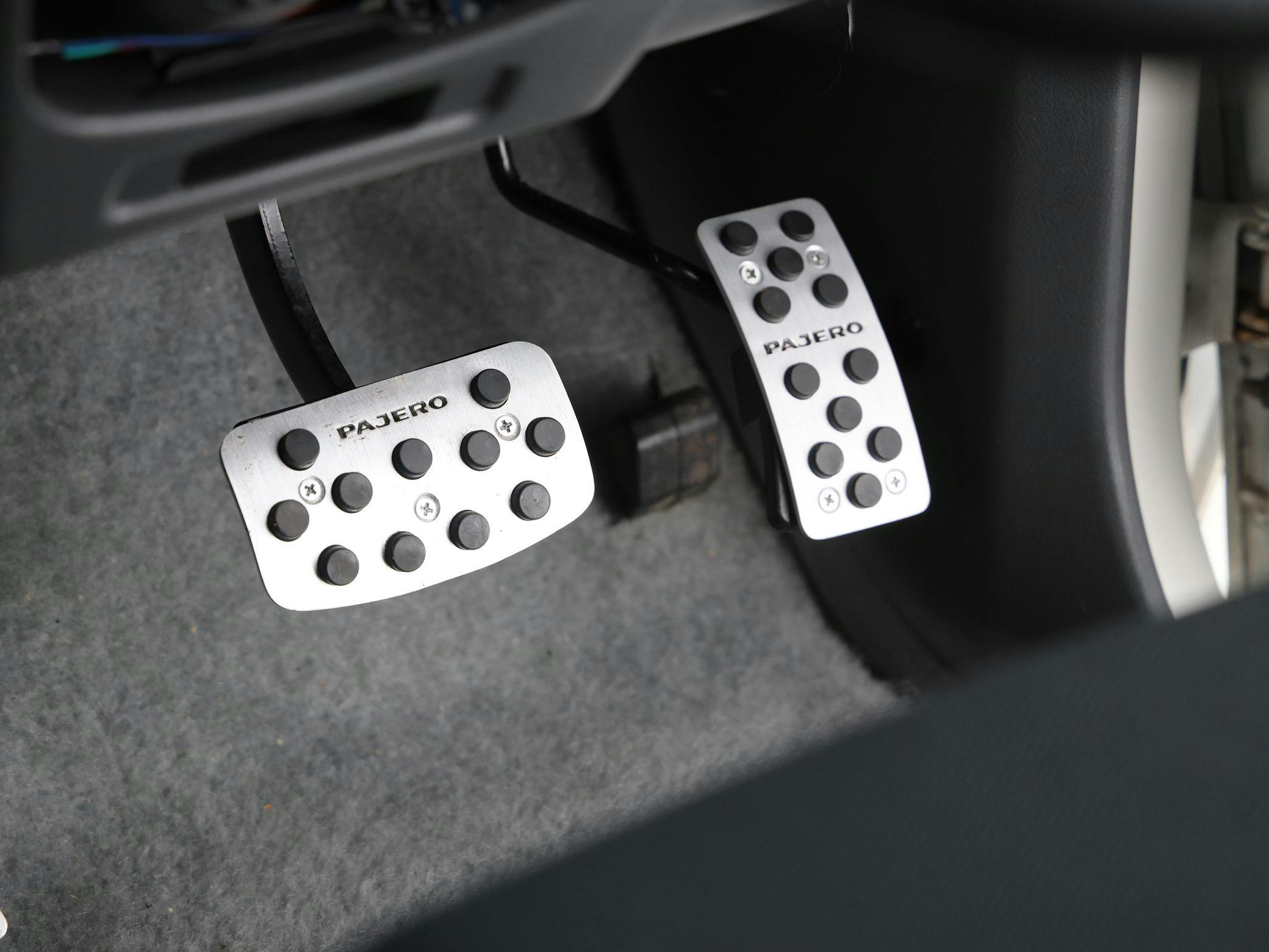 1998 Mitsubishi Pajero Evolution interior foot pedals