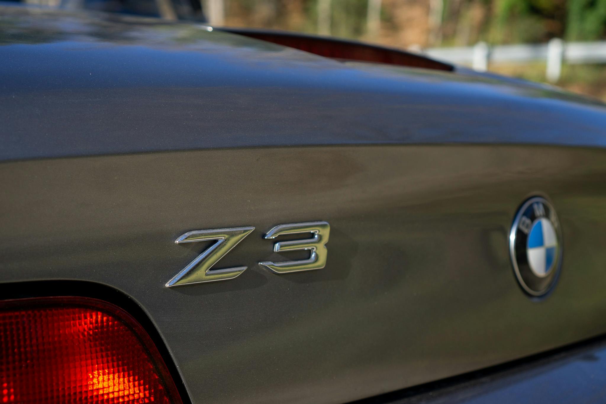 2001 BMW Z3 trunk badge