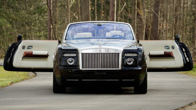 2008-Rolls-Royce-Phantom-Drophead-Coupe front doors open