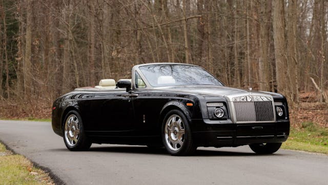 2008-Rolls-Royce-Phantom-Drophead-Coupe front three quarter