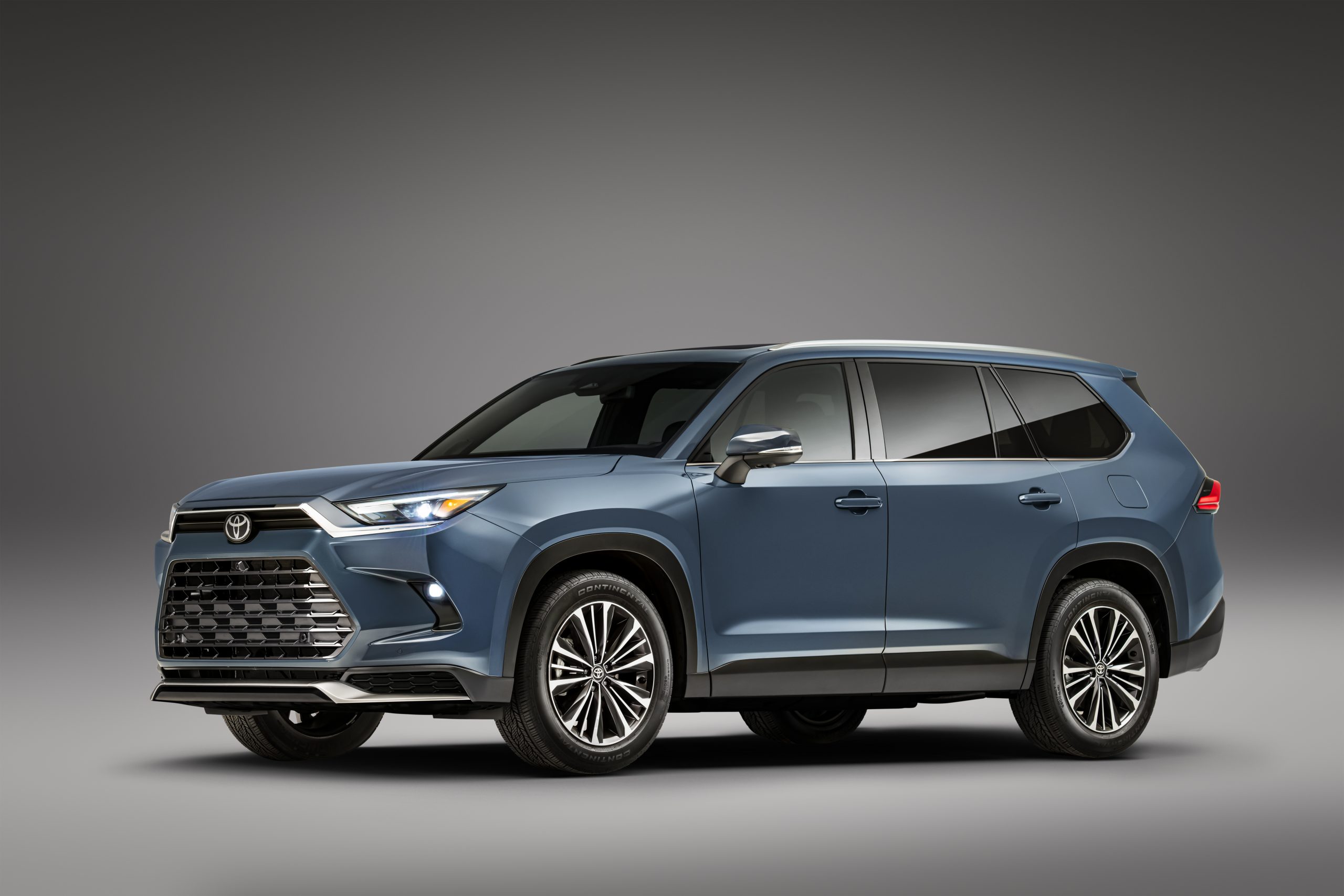 Toyota s new Grand Highlander kids can race the littlest Ferrari aging woes for EV charge network Hagerty Media