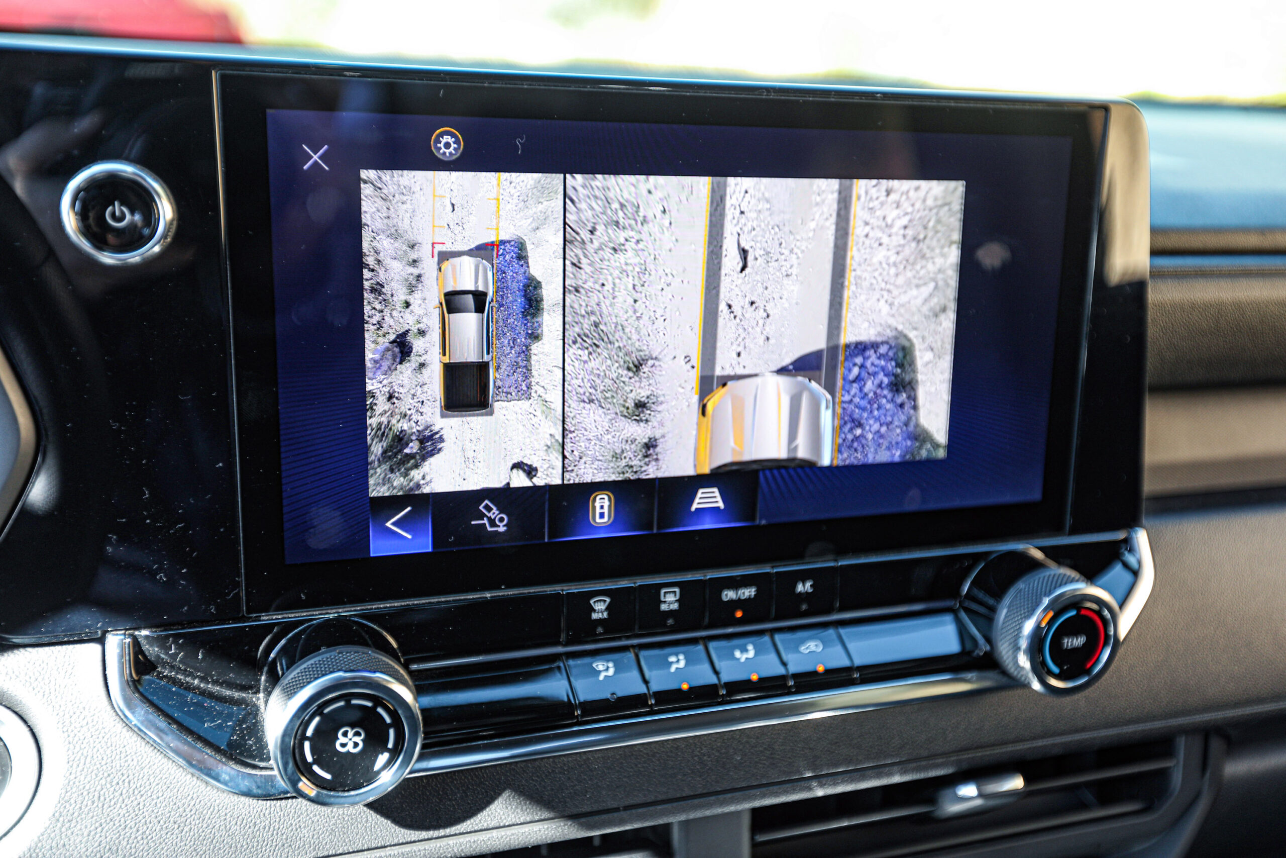 First Look Review 2023 Chevrolet Colorado packs fullsize torque in a