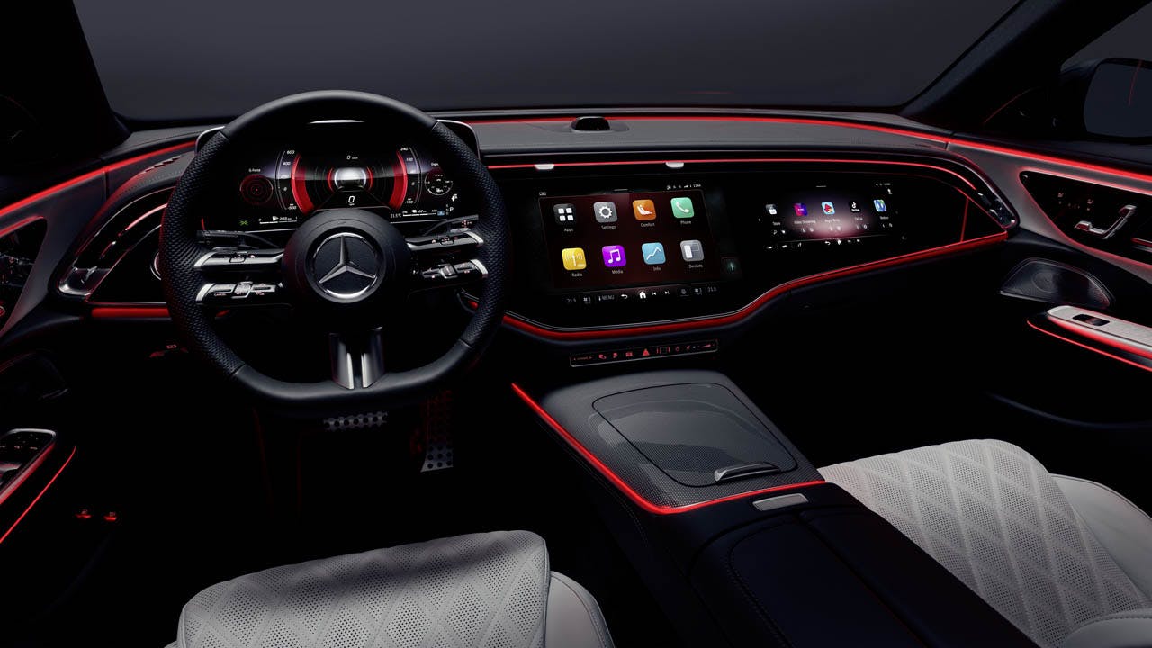 Mercedes-Benz E-Class Interior full screen red