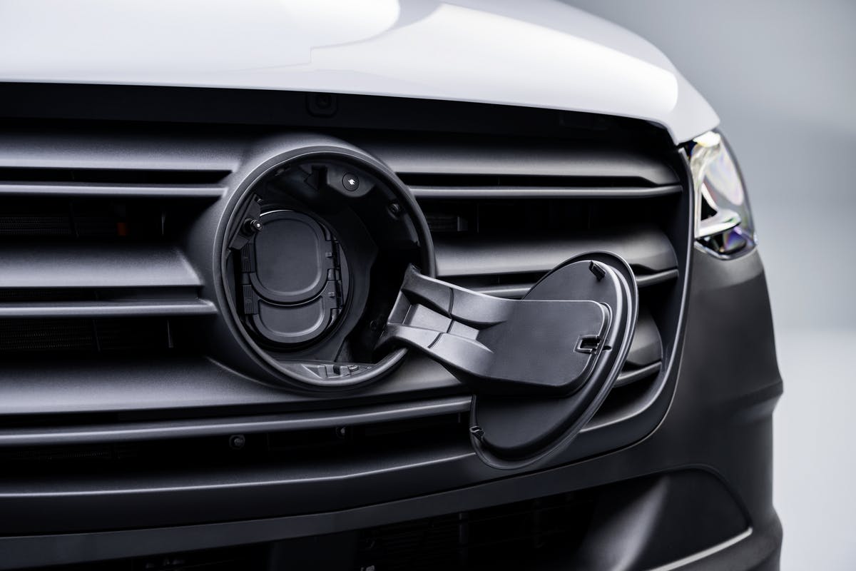 Mercedes-Benz eSprinter charge port
