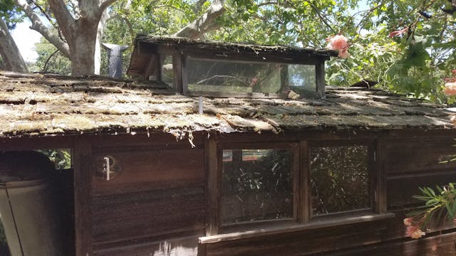 Trundlehouse GMC Camper roof