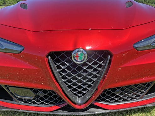 2022 Alfa Romeo Giulia Quadrifoglio vellum venom car design