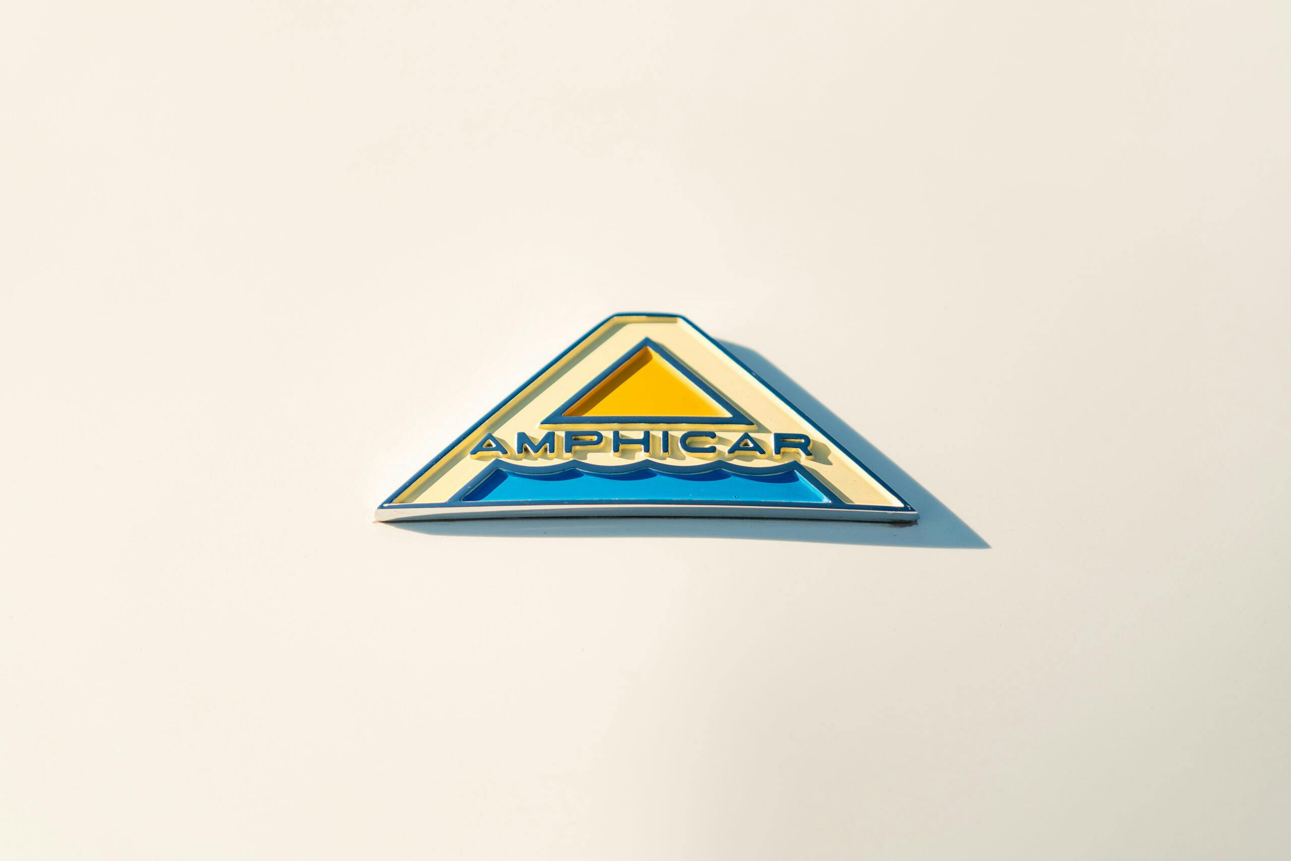 1961 Amphicar 770 badge
