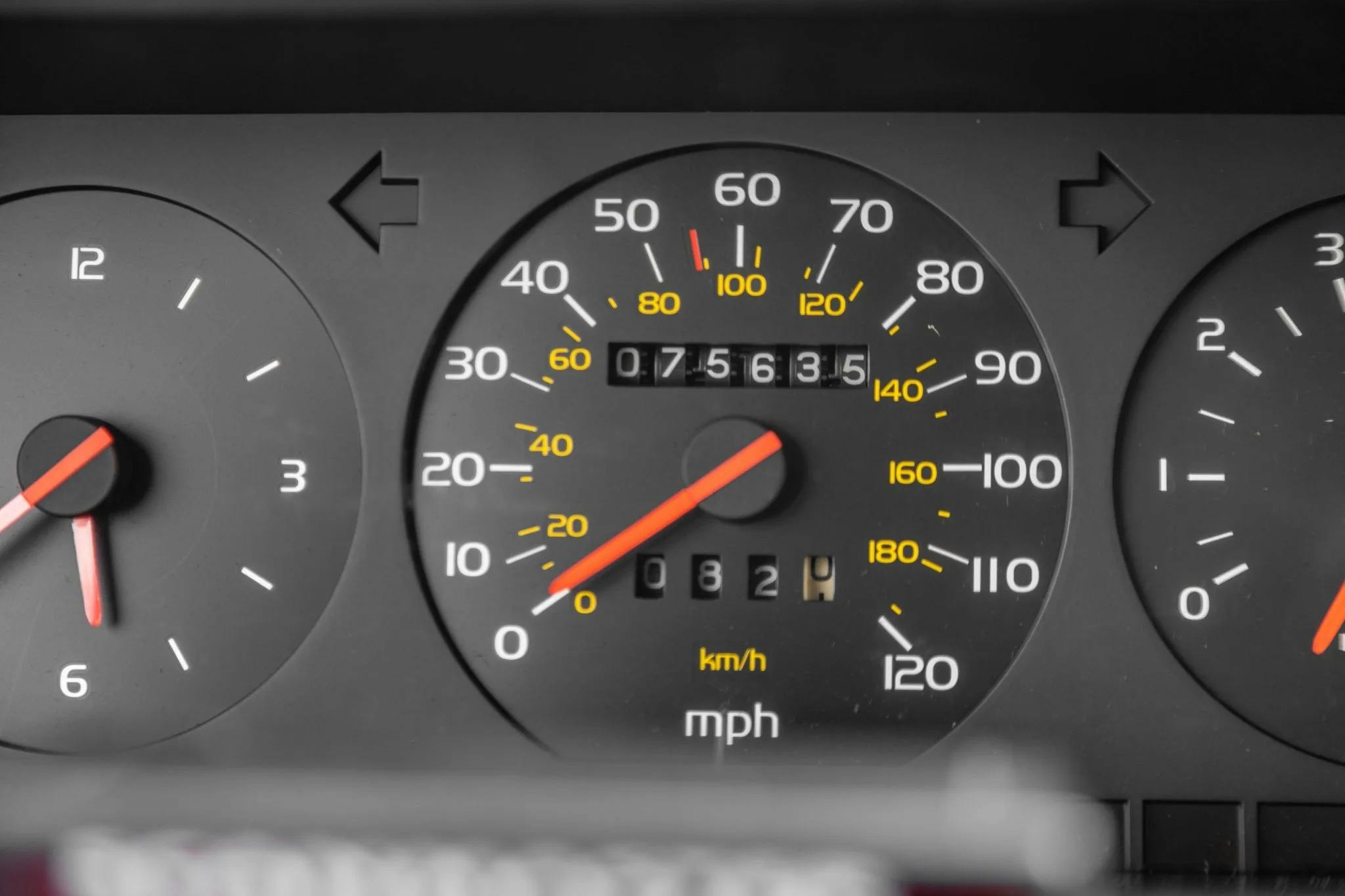 Paul Newman owned 1988 Volvo 740 custom odometer