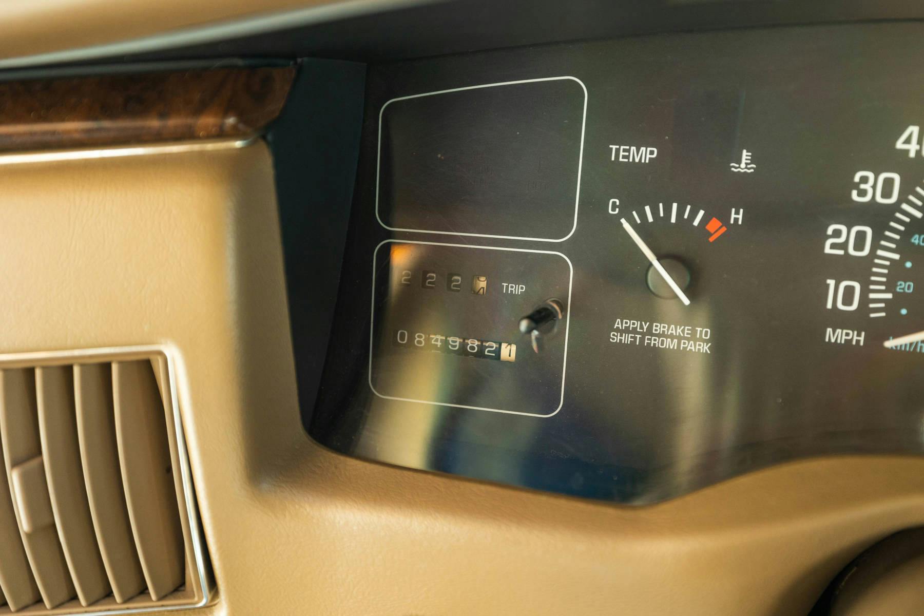 1996 Buick Roadmaster Estate Wagon interior odometer