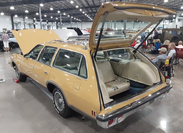 1973 Chevrolet Chevelle Malibu SS454 Wagon rear three quarter