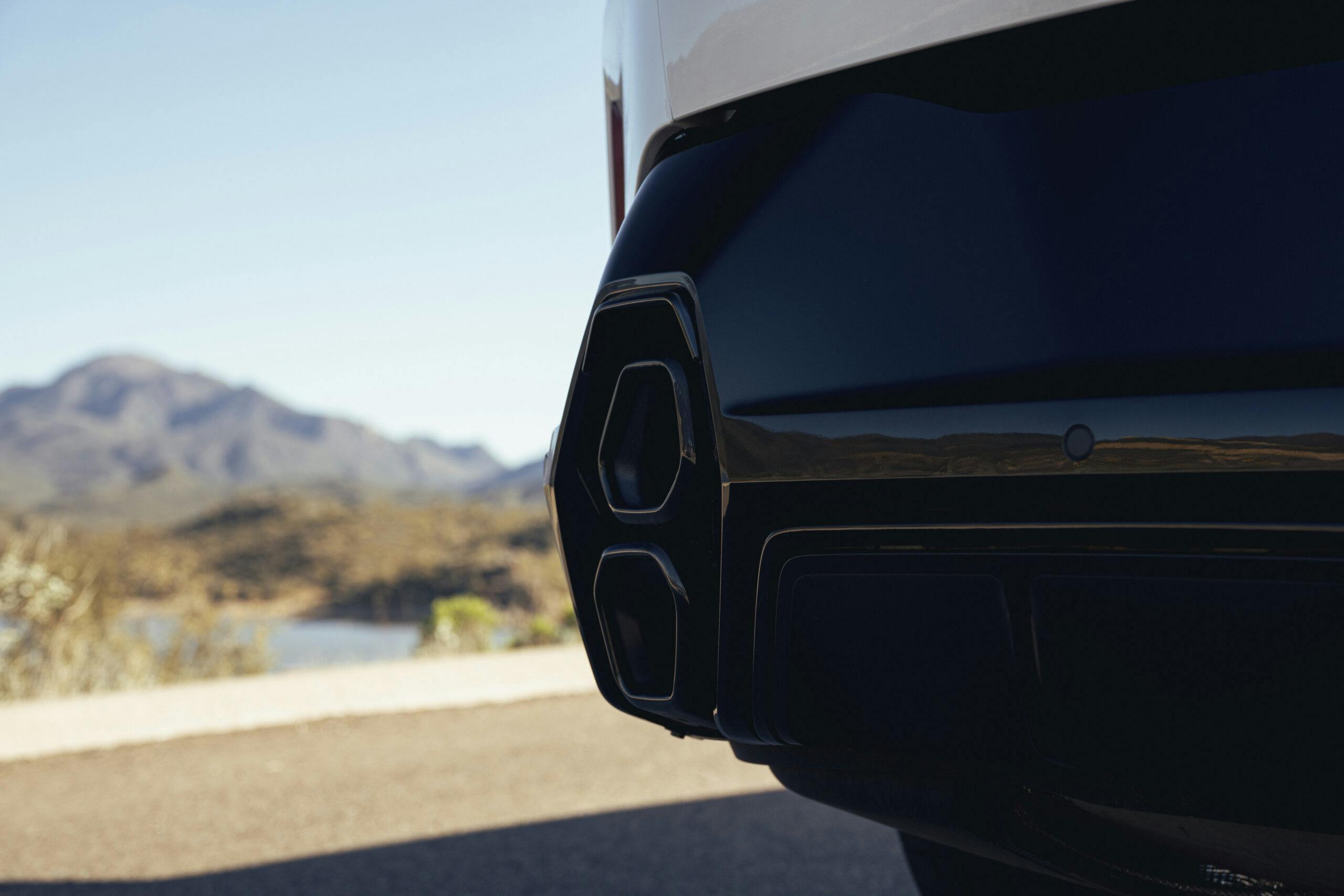 2023 BMW XM White rear apron exhaust