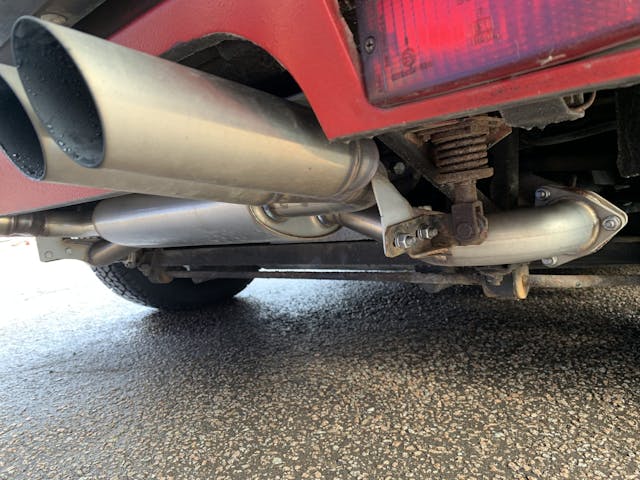 Ferrari Mondial new exhaust fitment