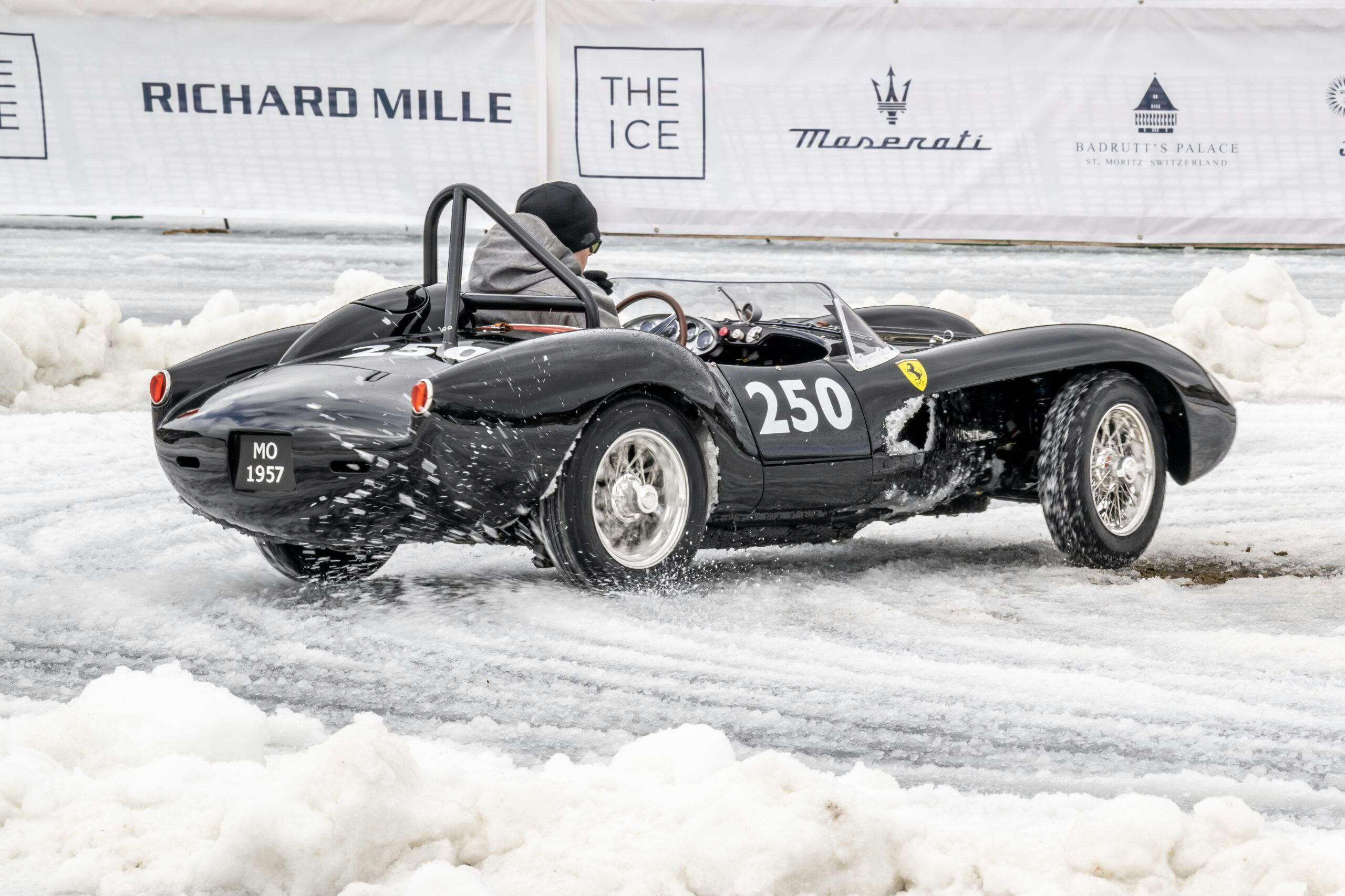 Little Car Company Ferrari Testarossa J on ice 4