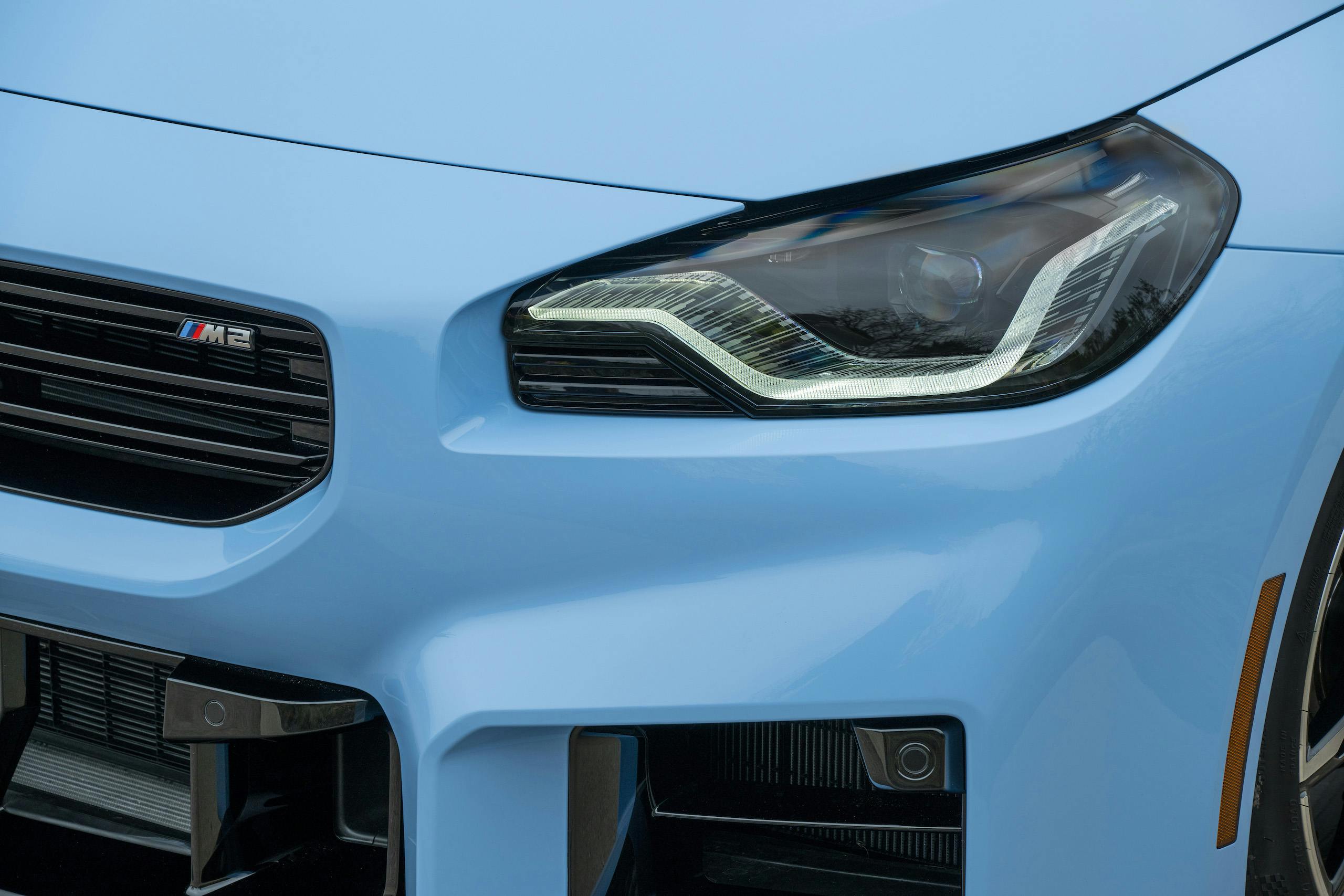 BMW M2 Zandvoort Blue headlight