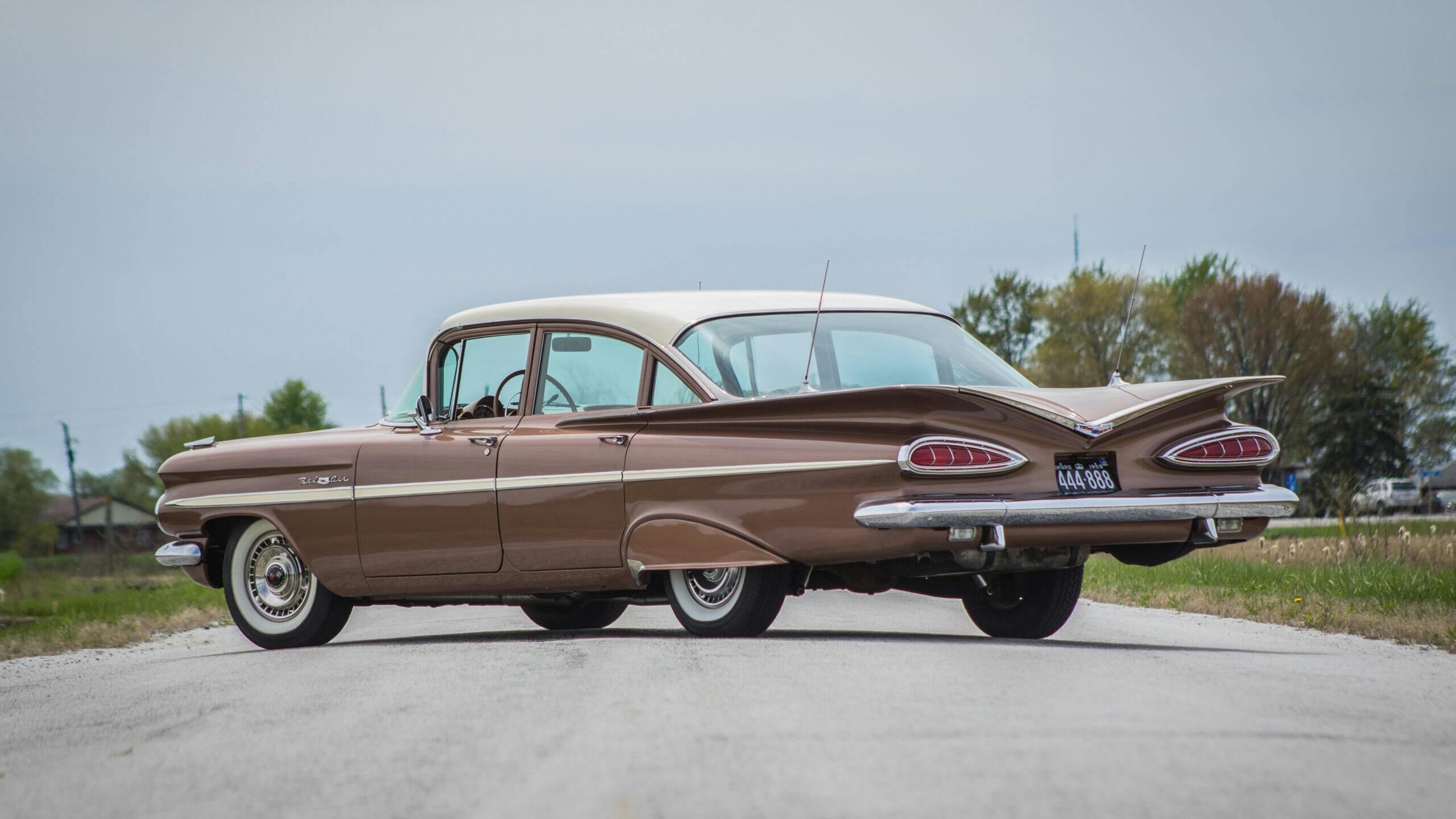 Beneteau 1959 Bel Air rear three quarter