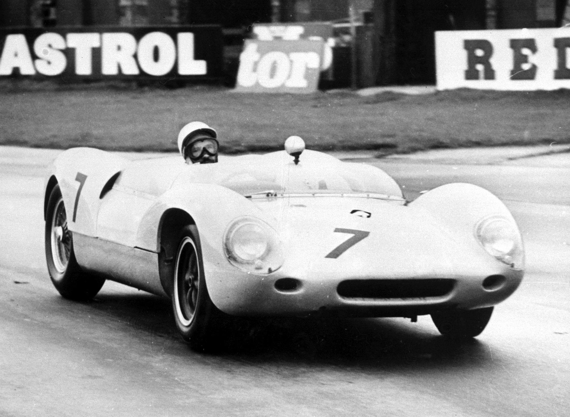 stirling moss quits