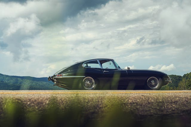 1964 Jaguar E-Type Trahan side profile