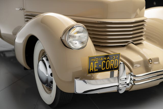 Amelia Earhardt 1937 Cord 812 Phaeton front end plate and headlight