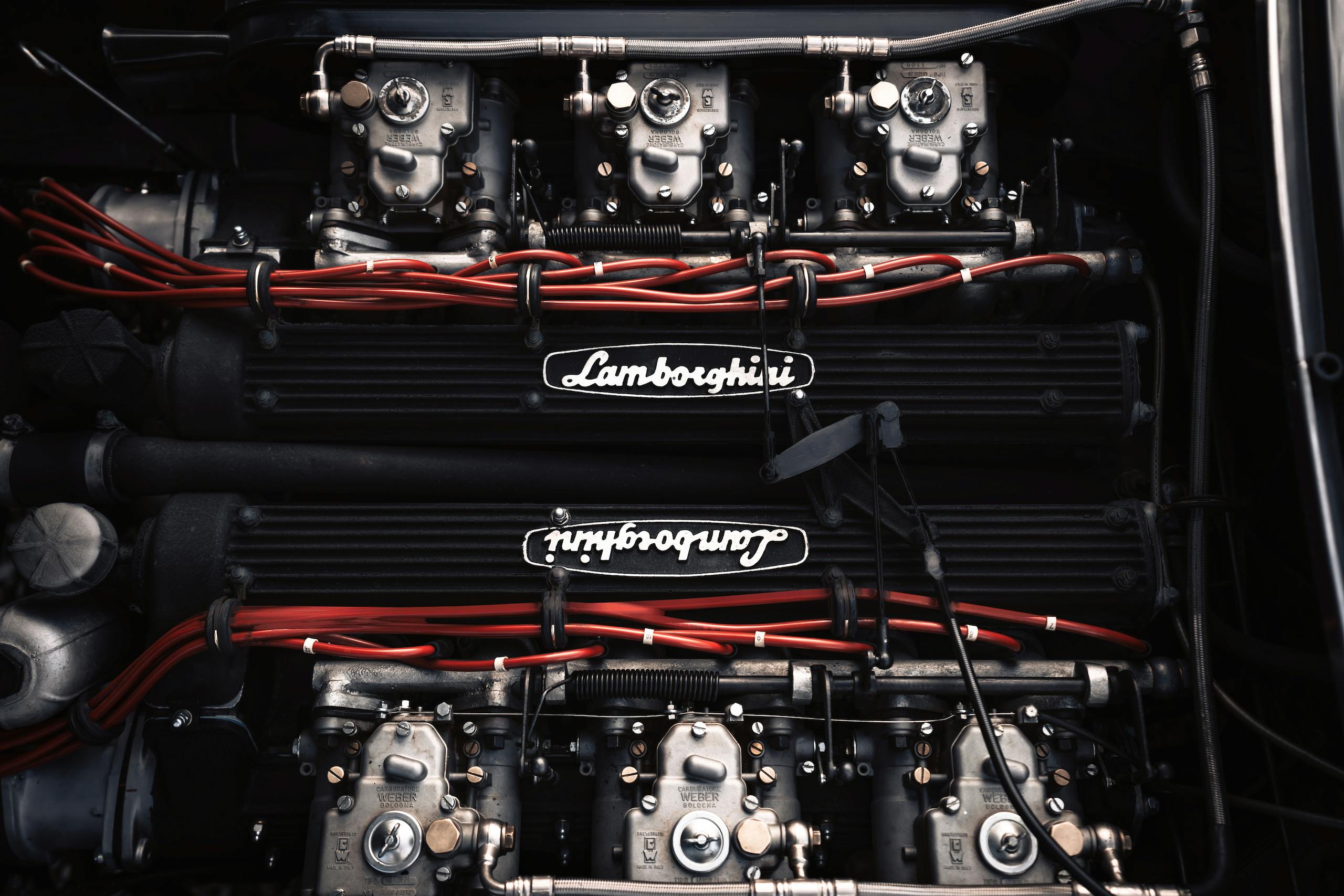 Lamborghini 400 GT engine top closeup