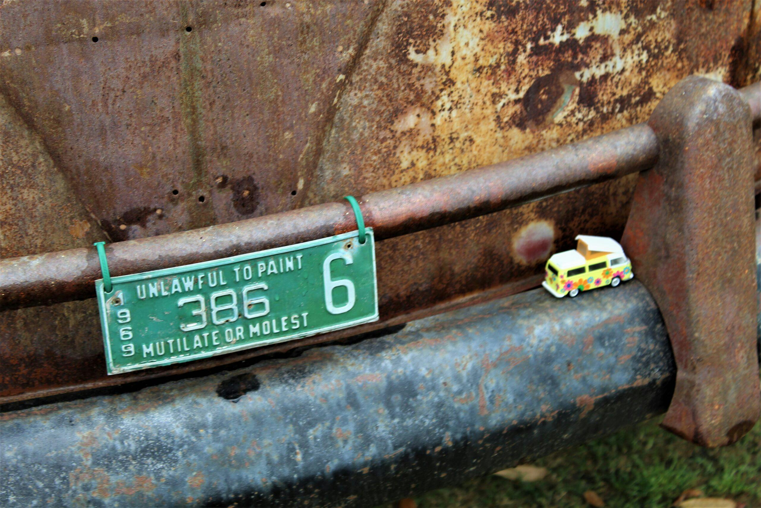 Amelia VW bus patina plate and scale car