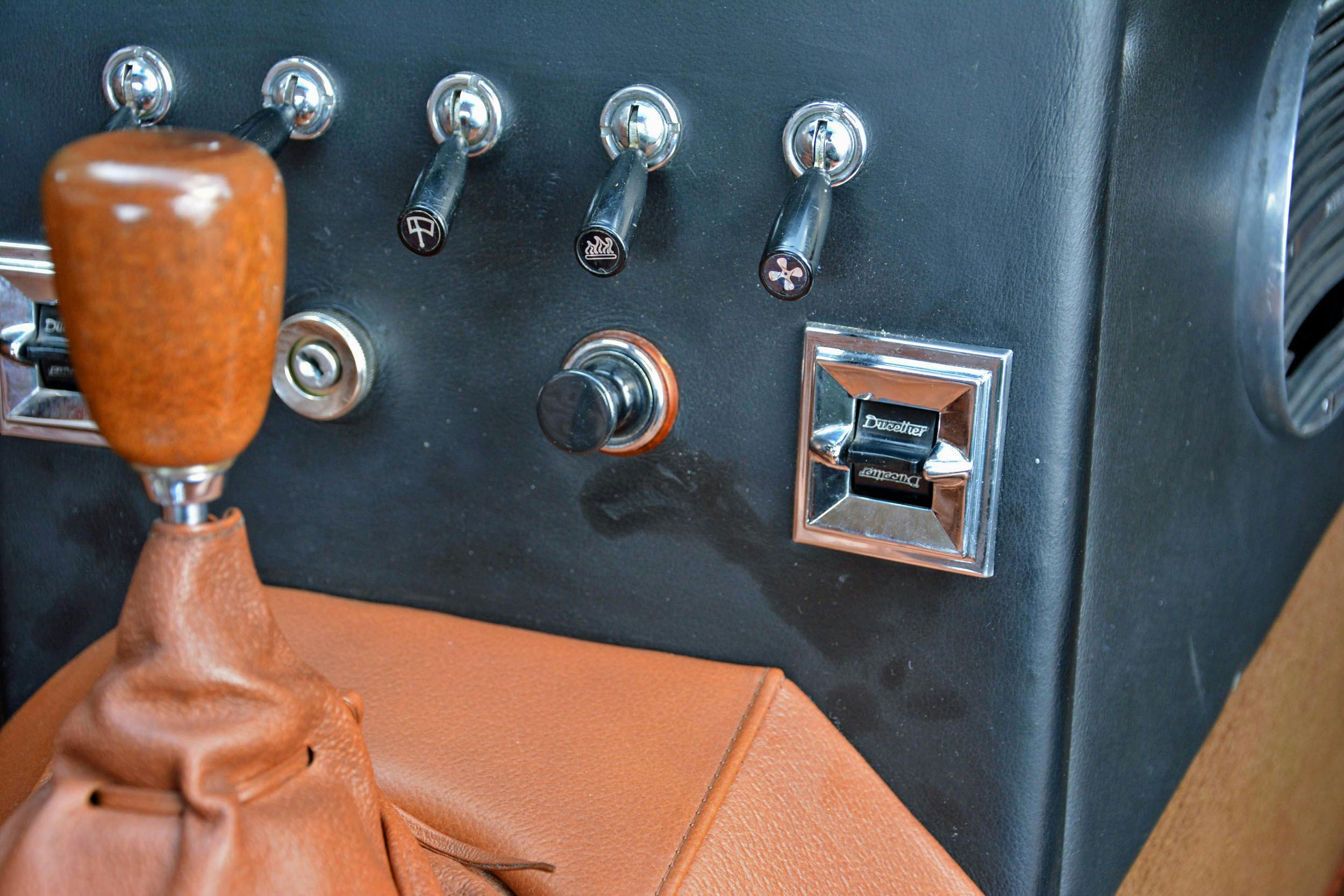 Lamborghini 400 GT interior console buttons switches
