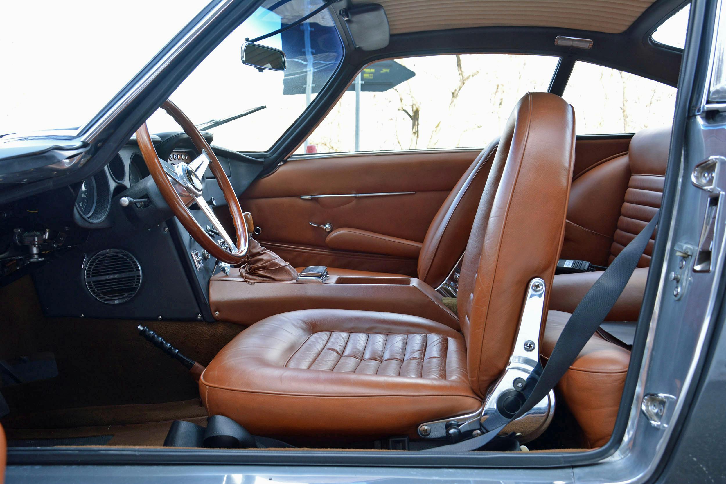 Lamborghini 400 GT interior side view driver side