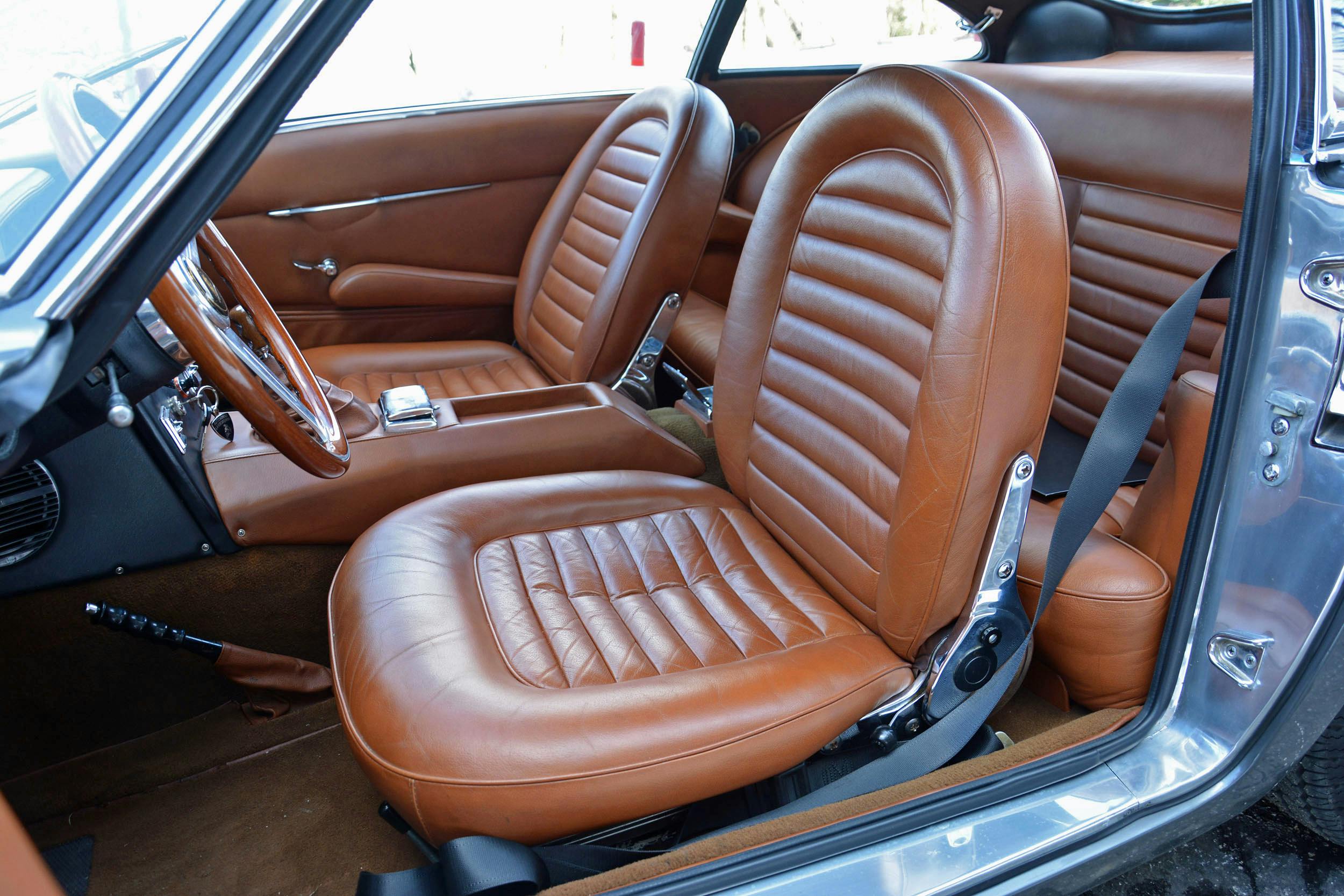 Lamborghini 400 GT interior front seats